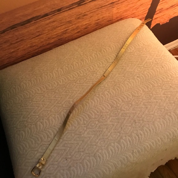 Gold thin Belt - Picture 2 of 2